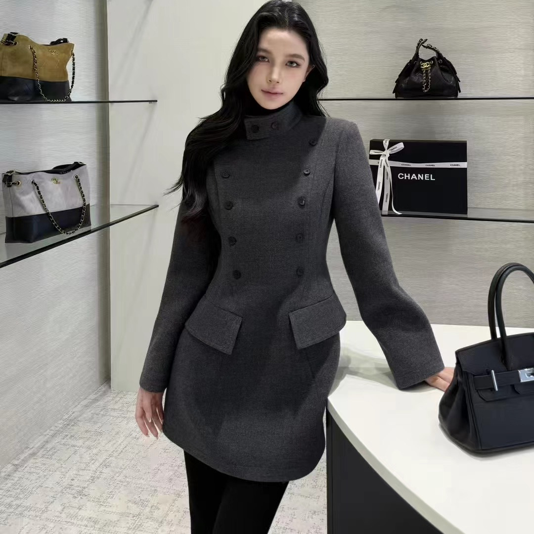 Vane韦恩立领领双排扣毛呢外套