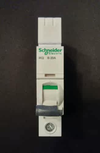 iKQ B 20A Schneider iKQ A9F56120  ( Square D Version ) B20 2