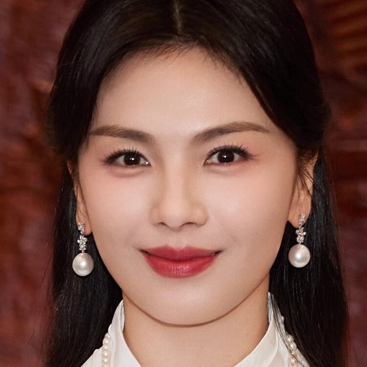 刘涛同款珍珠耳环S925纯银耳钉女轻奢高级感时尚气质耳饰2025新款