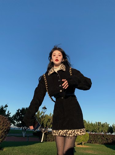 加绒外套短裙两件套女