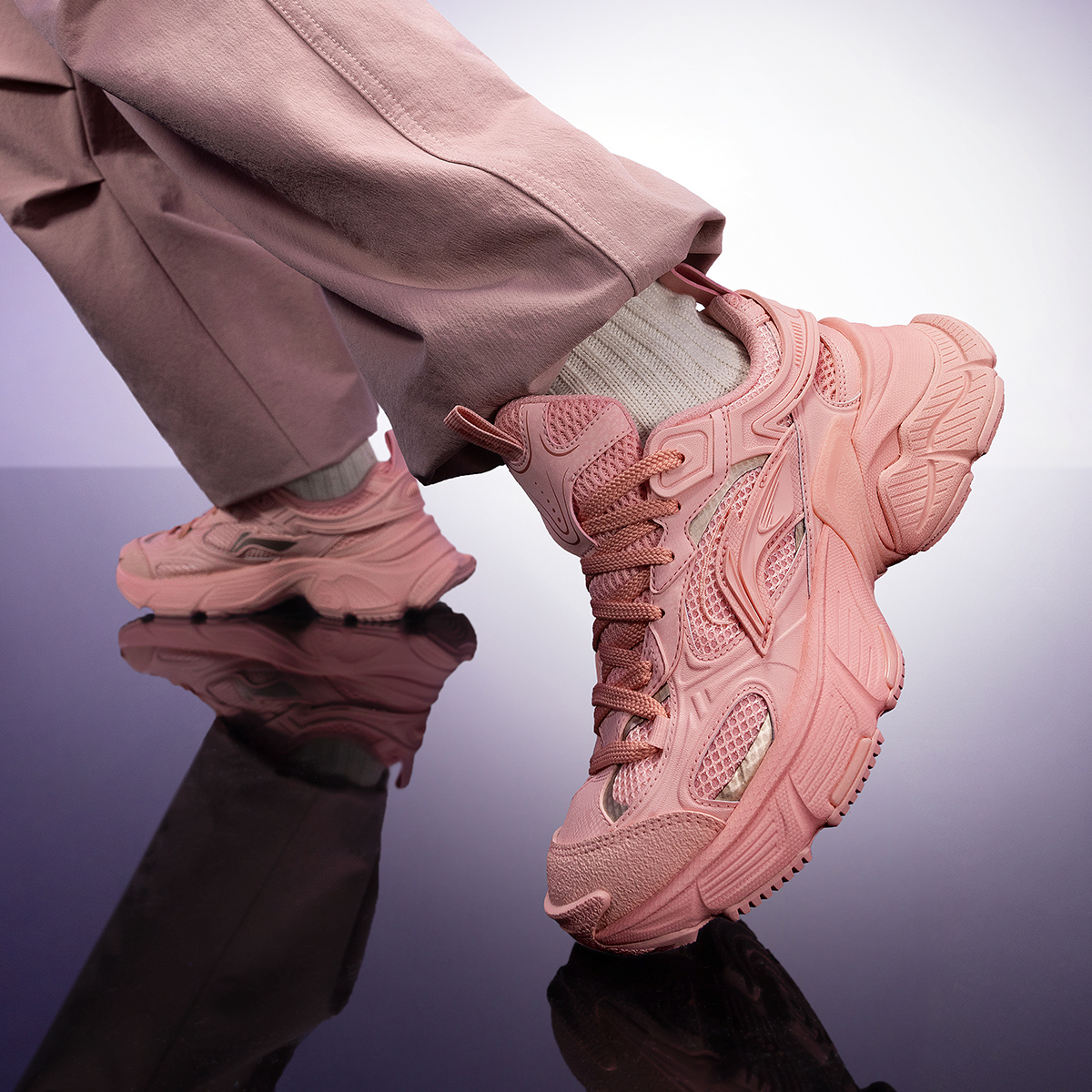 李宁星际女子减震回弹经典复古系带网布拼接休闲鞋AGCU372