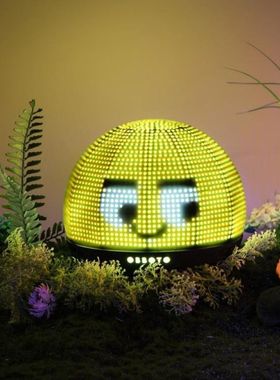 SwitchBot OBBOTO Sphere 桌面 AI 陪伴精灵像素球 球形桌面灯