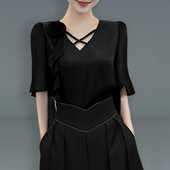 法式 雪纺衫 设计感高级交叉V领洋气显瘦缎面黑色上衣 新款 2026夏季