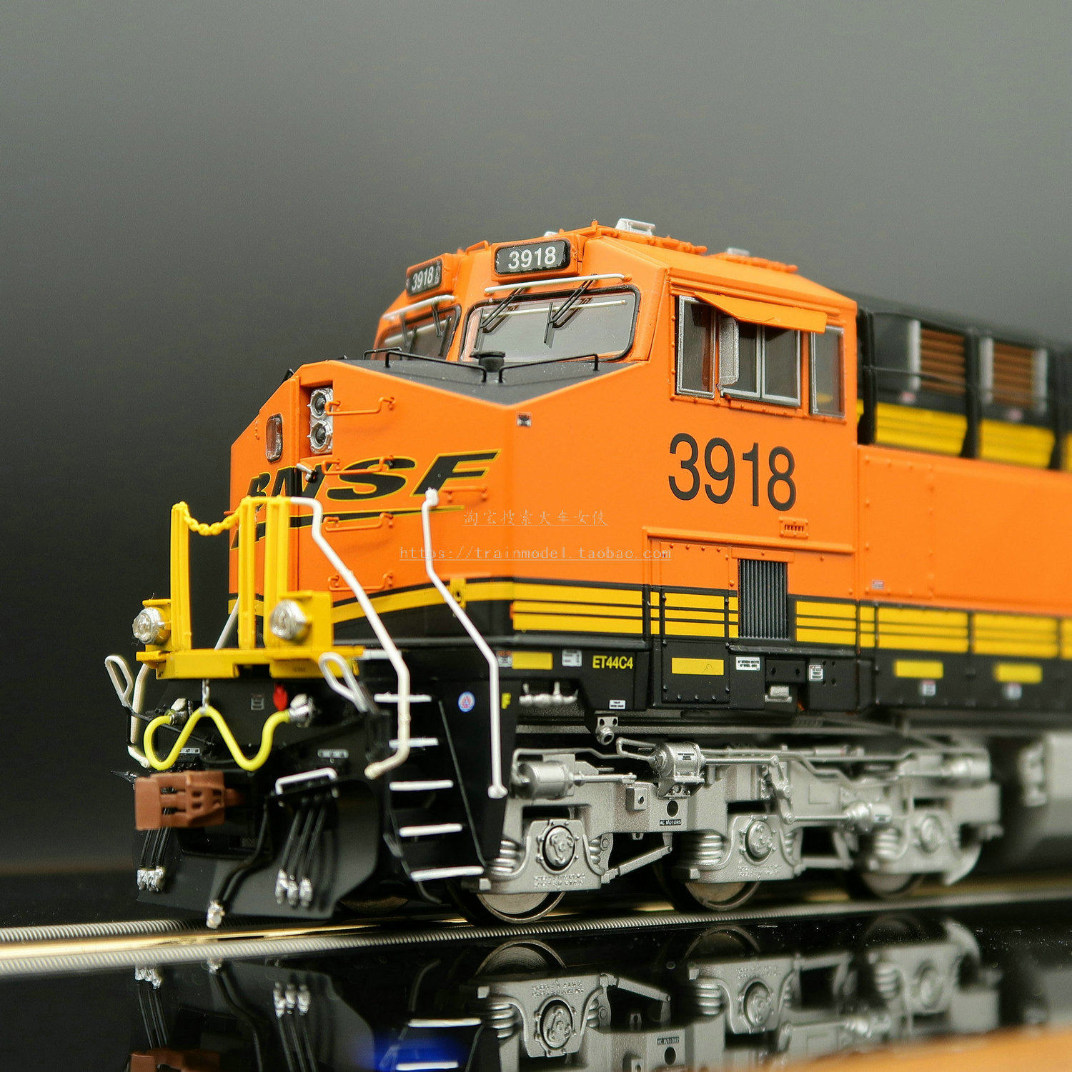 火车女侠模型美国SCALETRAINS HO ESU数码音效 GE ET44AC内燃BNCF使用感如何?