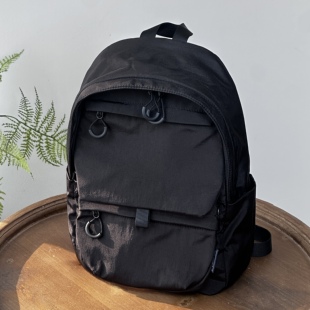 日本专柜正品 轻便双肩包女登山包休闲学生书包旅行防水背包妈咪包