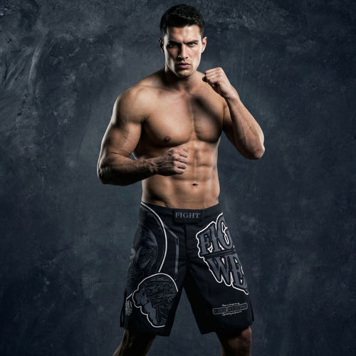 mma搏击跑步综合格斗短裤肌肉男