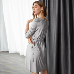 【新品】LACLOVER兰卡文Lovestory系列莫代尔纤维中长睡裙LC44SC1