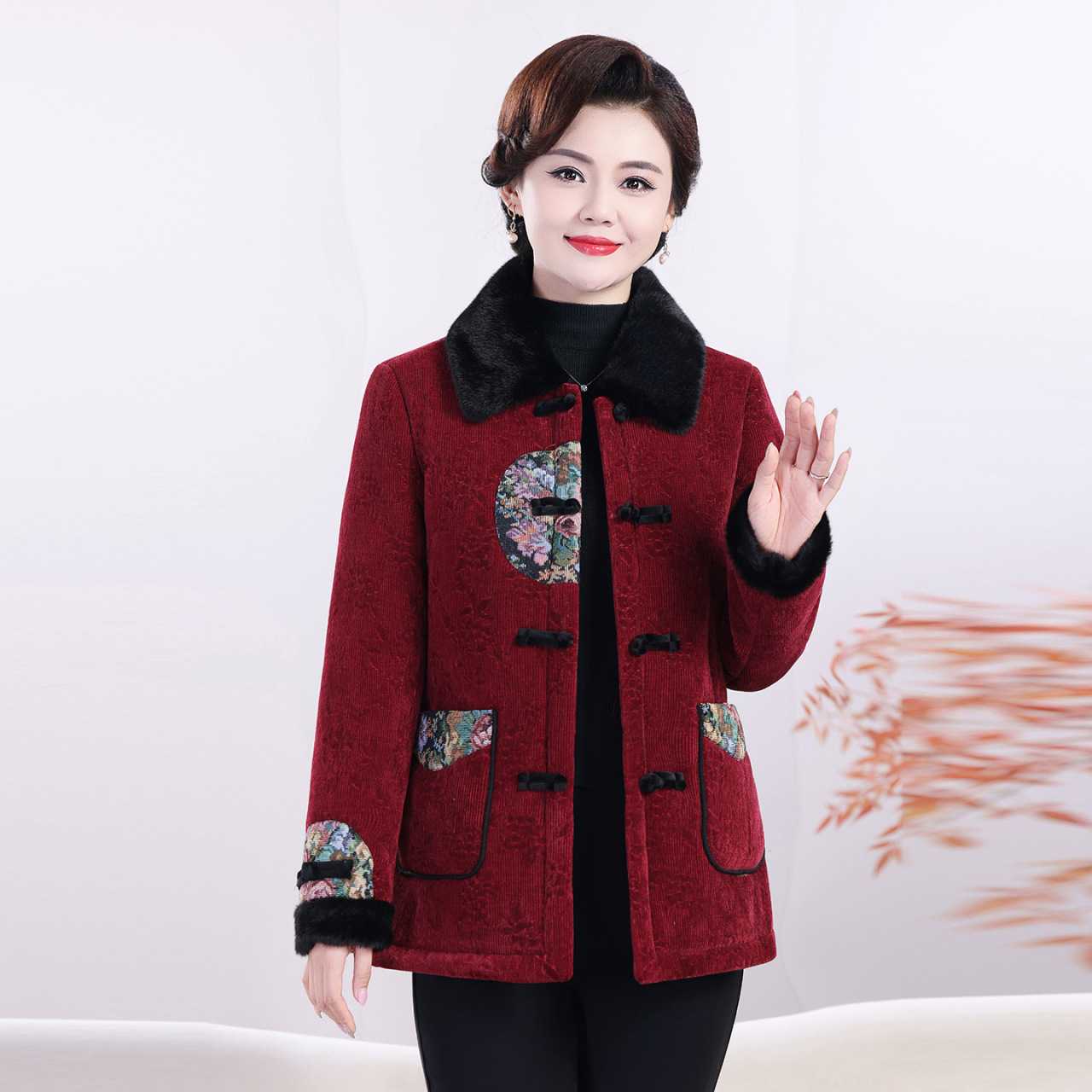 专柜品牌中年妈妈秋冬装加绒加厚棉衣奶奶唐装棉服中老年人女冬季