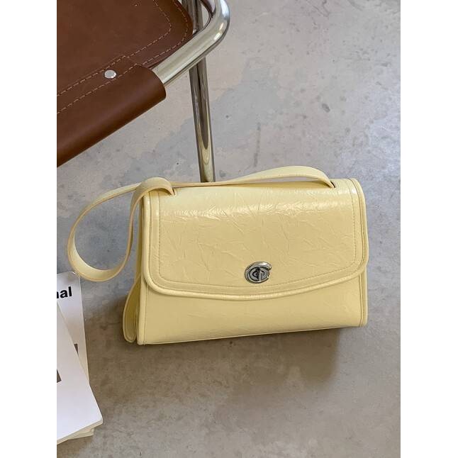 商场品牌高级感小包包女新款时尚气质腋下包法式简约通勤信封包单