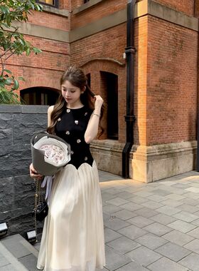 连衣裙设计感小众拼接无袖中长裙女春夏法式氛围感雪纺立体花礼裙