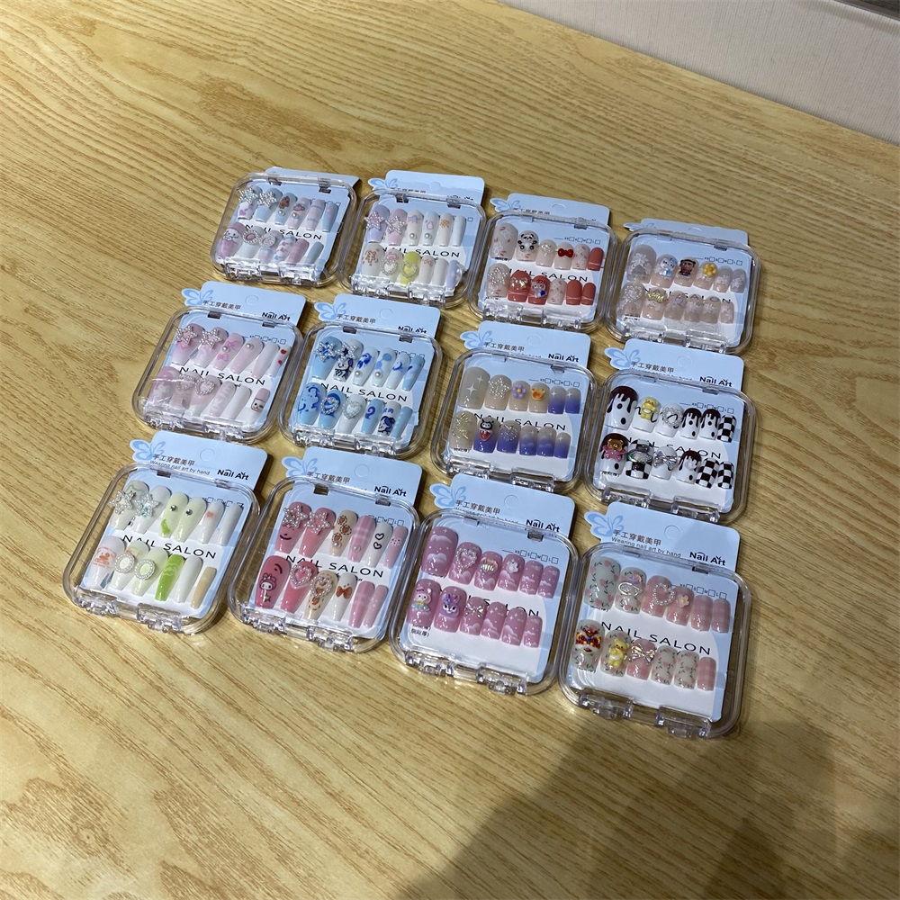 哎呀 太好看了 没又尺码买着玩 各种好看的手工穿戴美甲 相遇拾年