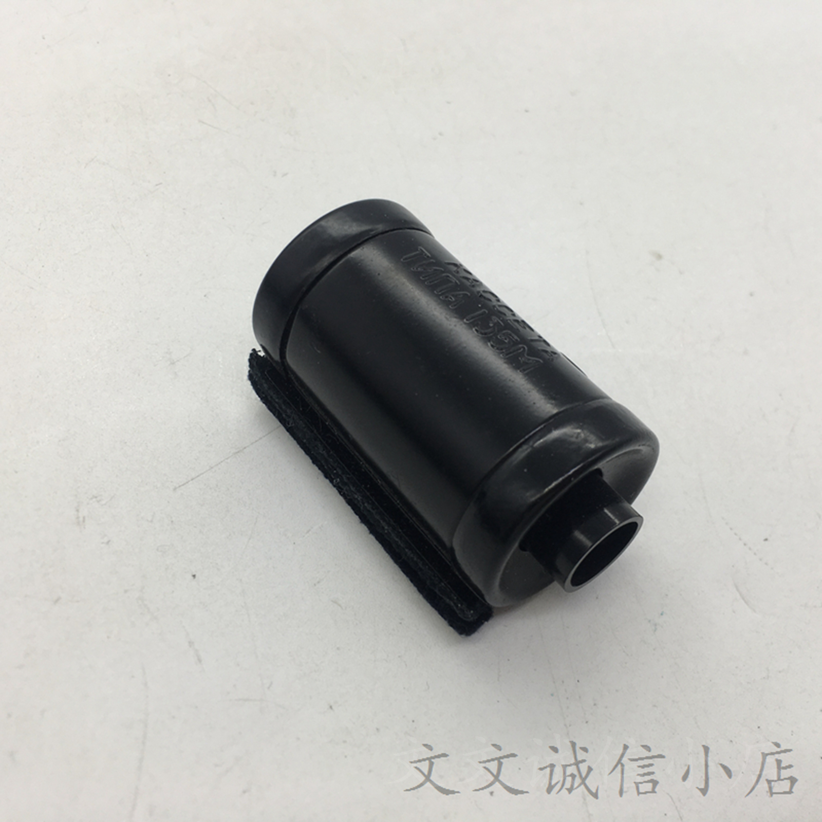 苏联135胶片盒金属外壳旁轴单反相机塑料片轴多次使用无胶片10494