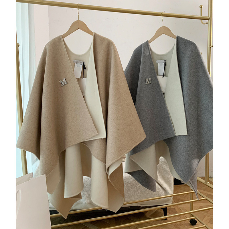 高版双面纯色M绵羊毛披肩斗篷女时尚百搭披风保暖外搭秋冬新款绒