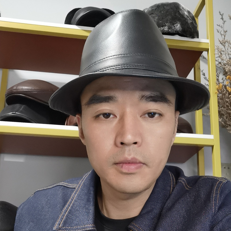 老年真皮上海滩送爸爸岳父的礼物
