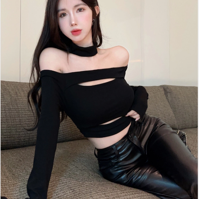 黑色镂空一字肩长袖T恤女早秋美式辣妹别致小众修身短款露肩上衣