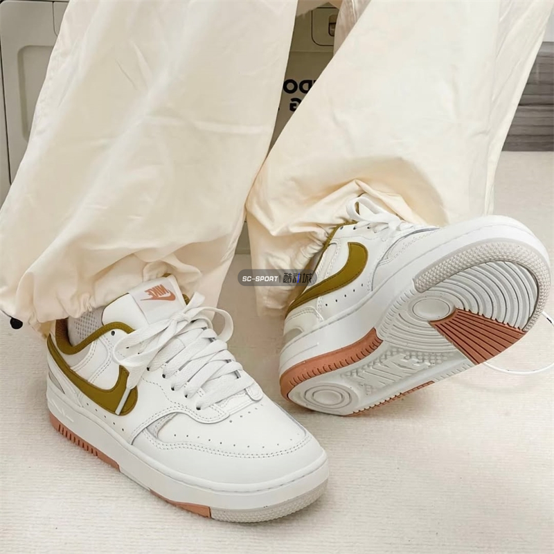 NIKEGAMMAFORCE女子空军板鞋