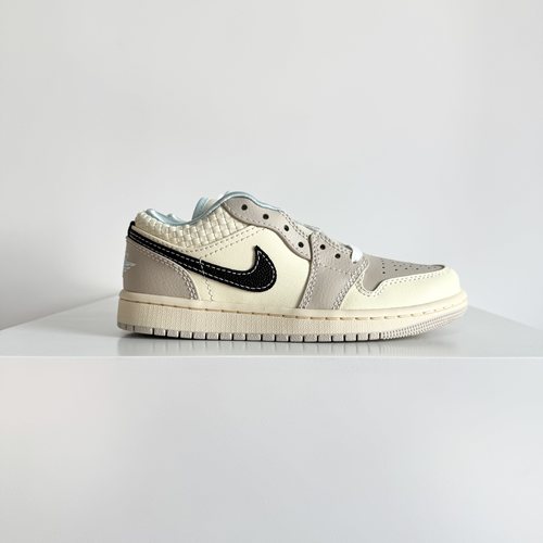 AIR JORDAN 1女子AJ1低帮百搭运动复古板鞋休闲篮球鞋 HQ3440-101