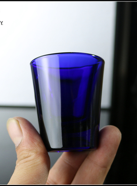 克莱因蓝玻璃杯进口利比宝蓝一口杯色耐高温烈酒杯墨黑色鸡尾酒杯