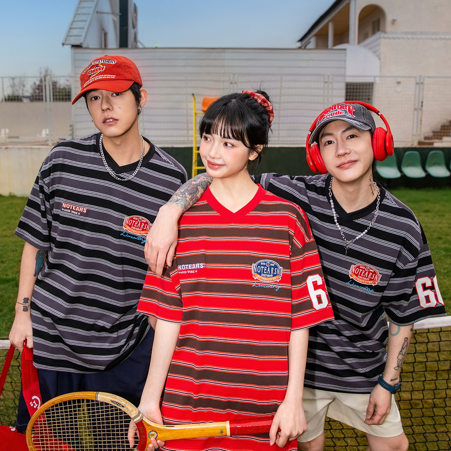 NOTEARS 美式复古V领条纹撞色体恤男字母刺绣运动情侣球衣短袖女