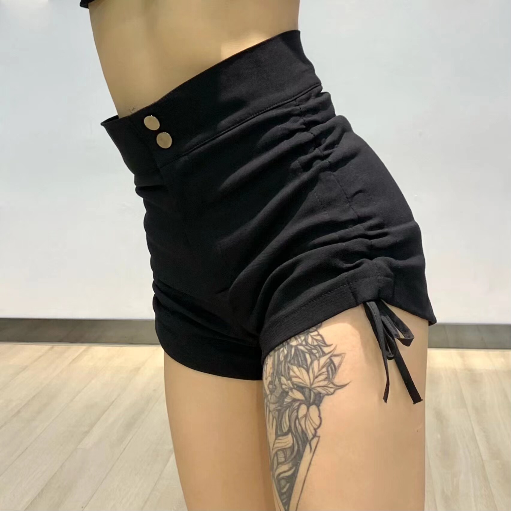 高腰抽绳牛仔短裤女夏