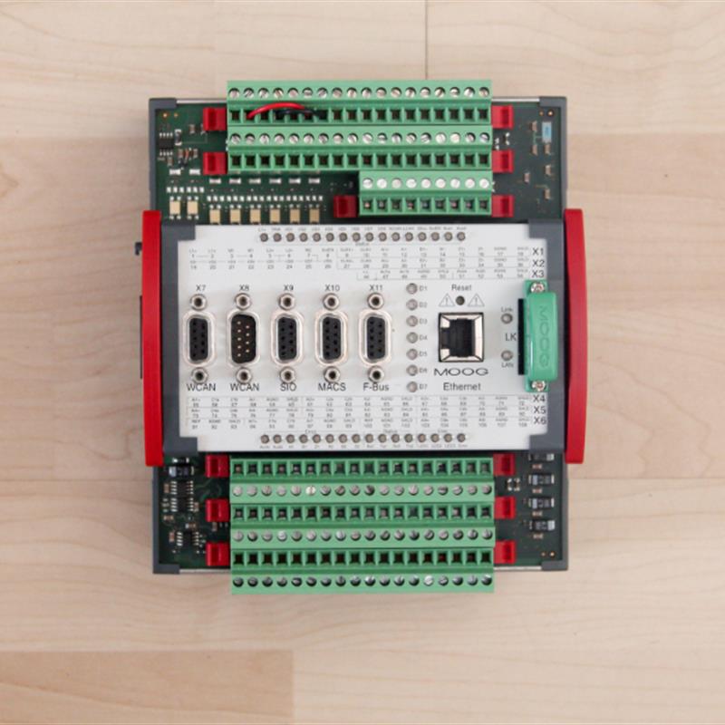 议价D136-001-007  MOOG 穆格  模块控制器