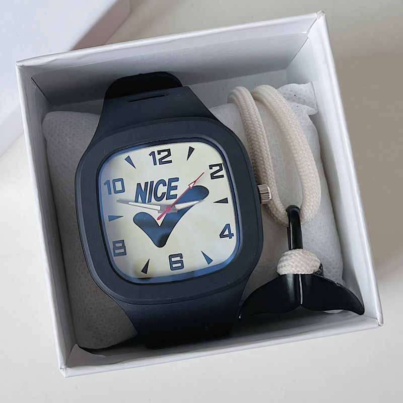 手表男女款学生ins风高颜值初高中生黑白情侣一对2022年新款时尚