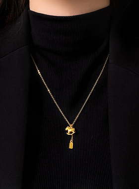 金色小马平安吊坠项链女秋冬毛衣链大气高档高级感2025新款配饰品