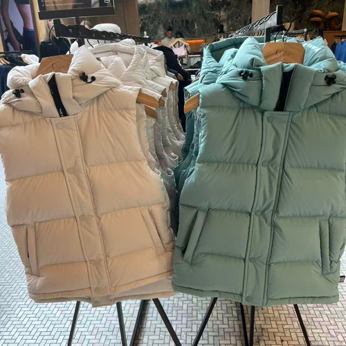 代购正品ARITZIA鹅绒羽绒马甲女