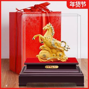 绒沙金马摆件招财马到成功客厅酒柜工艺品办公室桌面装饰乔迁保险