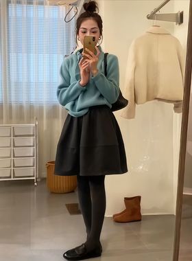 深灰色毛呢半身裙女秋冬2025新款松紧腰a字伞裙蓬蓬五分花苞短裙