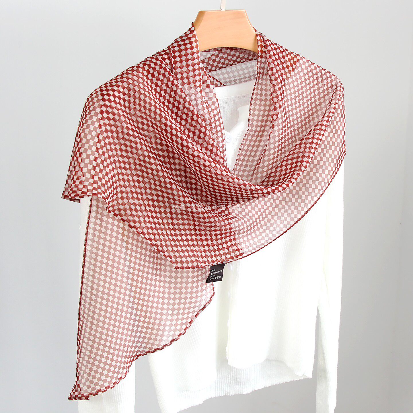 高级感棕红色真丝丝巾女复古法式格子桑蚕丝长条围巾夏季薄款披肩