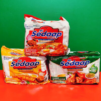 临期特价 印尼进口辉英喜达炸鸡劲辣经典风味拌面440g袋装方便面