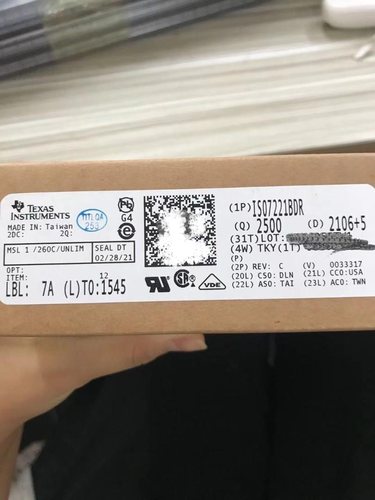 全新原装 ISO7221BDR I7221B 17221B 贴片 SOP8 双通道数字隔离器