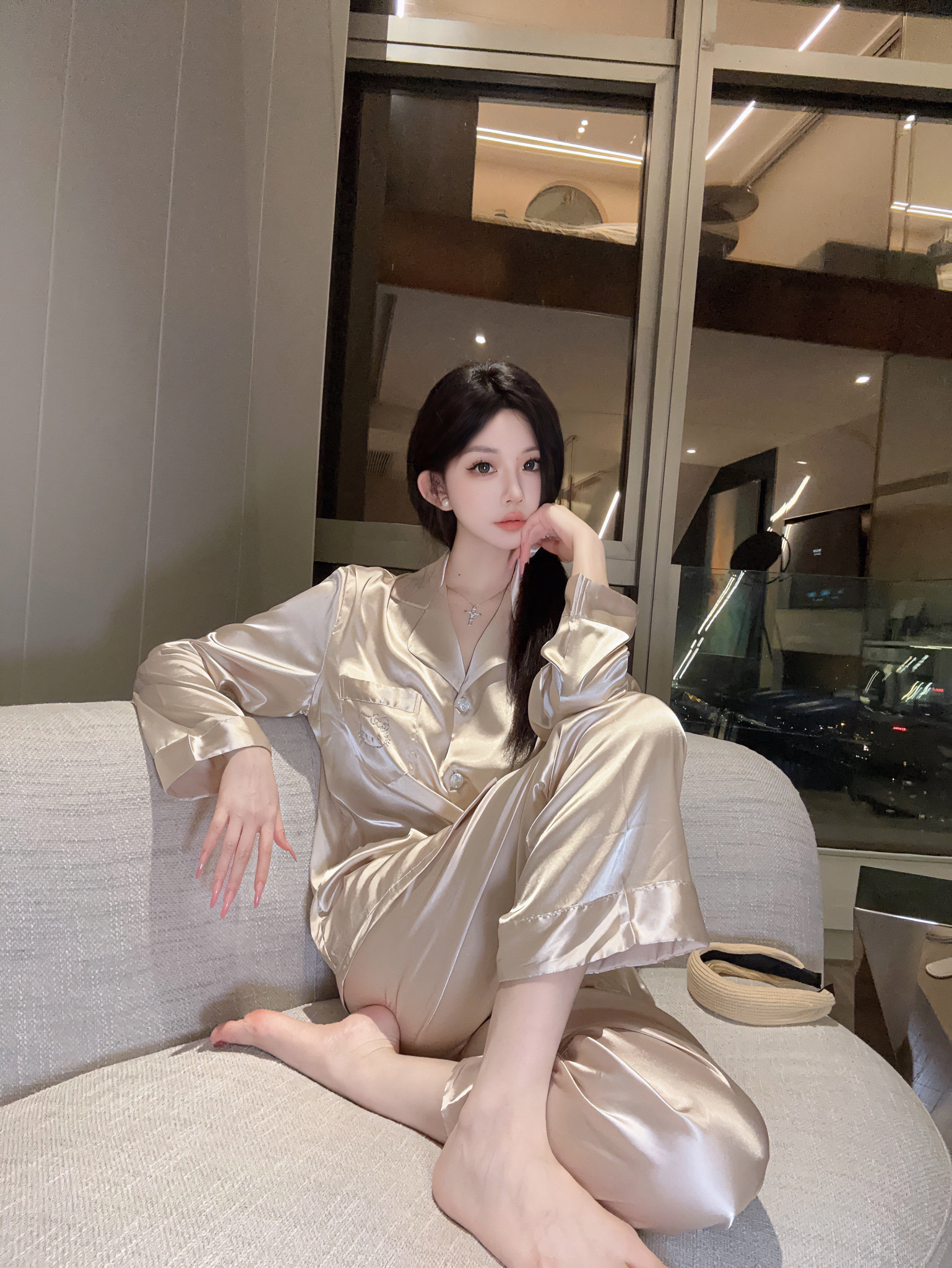 Eva君君酱烫钻Kitty猫冰丝缎面长袖家居服套装女轻奢高级感睡衣