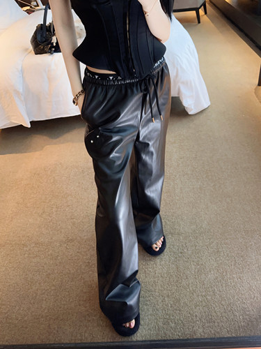 Eva君君酱设计感符文字母假两件十字架pu皮裤女宽松直筒拖地长裤