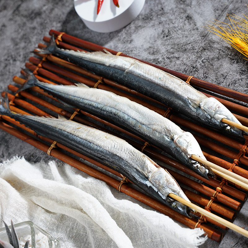 秋刀鱼串烧烤商用冷冻新鲜海鲜串烧烤食材油炸烤鱼大串80g*10串