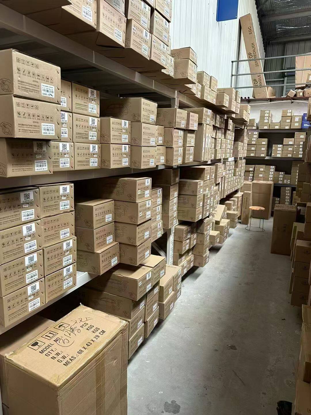 奔驰A系B系C系E系GLA G电动尾门/中门/电吸