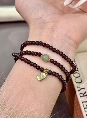 石榴红手串玻璃手链女夏天叠戴三圈叠戴串珠小众精美手链