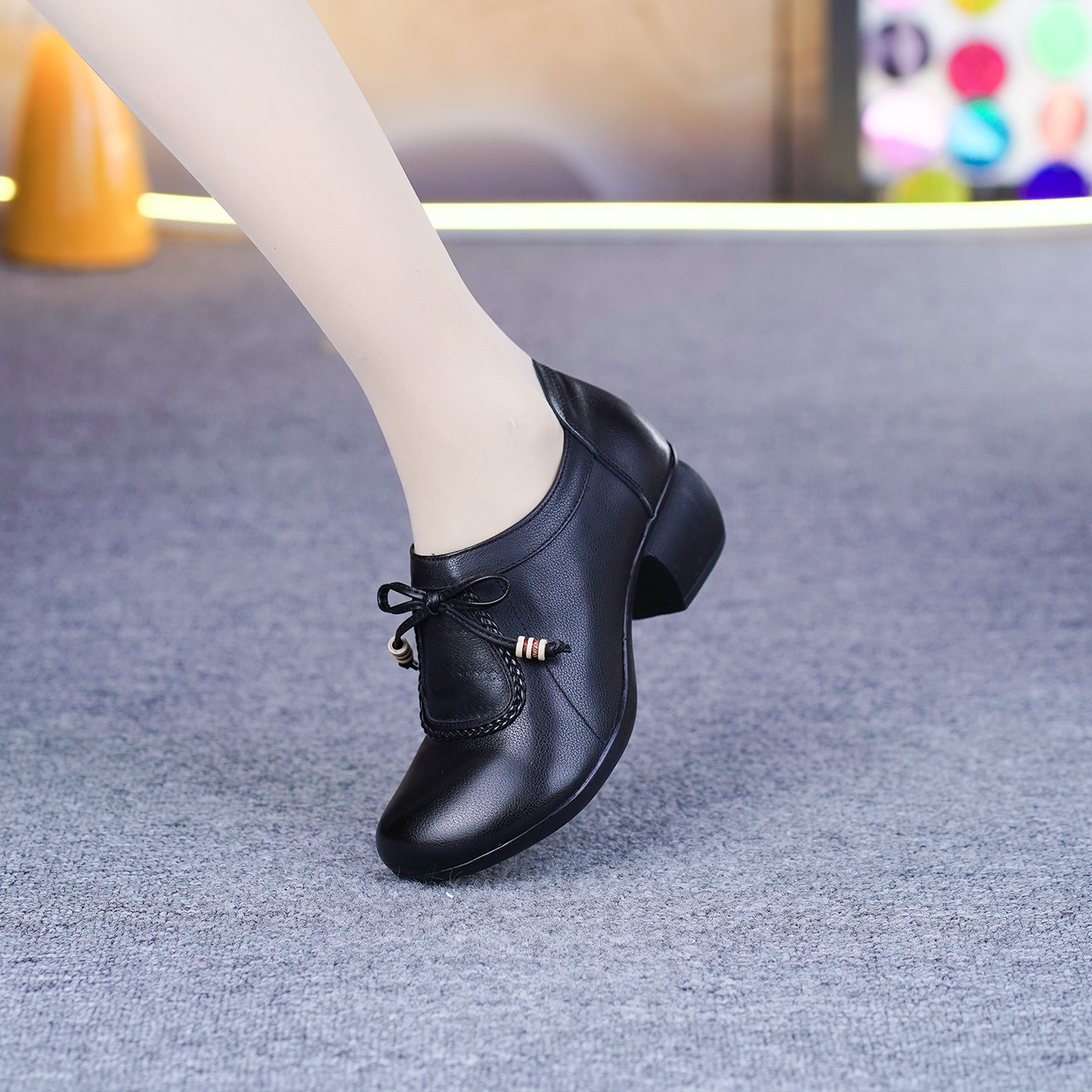 真皮单鞋女春季新款纯牛皮圆头粗跟软底软面中跟小皮鞋深口单鞋,女鞋,深口单鞋,淘宝优惠券,粉丝福利购,淘宝优惠卷