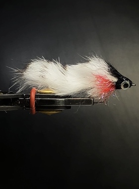 Y321飞钓飞蝇钩路亚饵饰带大型海钓狗鱼鲈鱼泳饵兔毛鬃客小牛尾