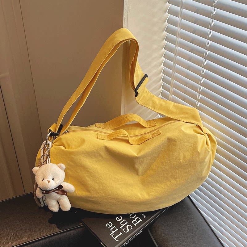 轻便百搭尼龙布包包女2026新款休闲通勤单肩斜挎包时尚手提旅行包