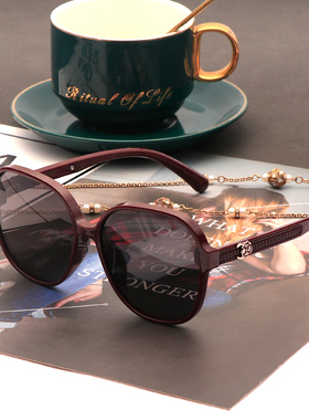 安哥拉红色小脸偏光墨镜女高级感