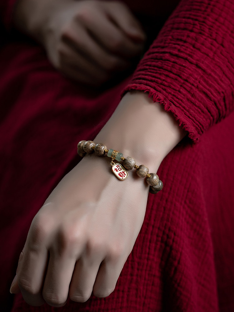 자연 베트남어 HUIAN AGARWOOD 비즈 수제 DIY 골동품 디자인 향기로운 나무 팔찌 여성과 남성을위한 스타일 장난감 팔찌