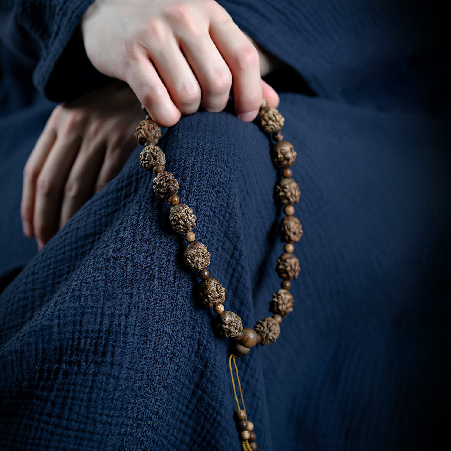 天然越南芽庄沉香十八罗汉手持老师傅手工雕刻文玩木念珠礼佛盘玩,饰品/流行首饰/时尚饰品新,沉香,淘宝优惠券,粉丝福利购,淘宝优惠卷