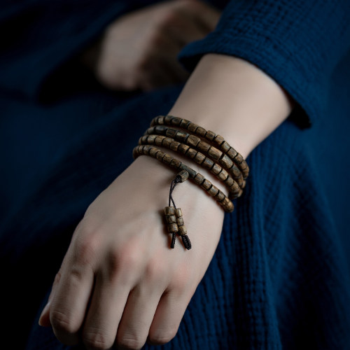 越南芽庄奇楠沉香随形手串沉水