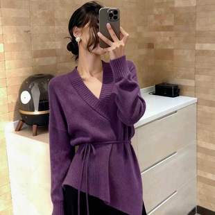 紫色V领套头毛衣女秋冬季温柔风气质超好看小个子长袖不规则上衣