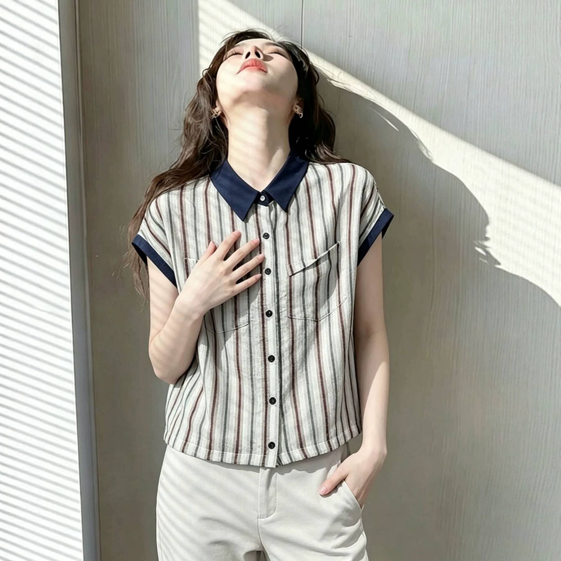 复古风高级条纹短袖衬衫女新款通勤穿搭别致衬衣夏季新款减龄上衣