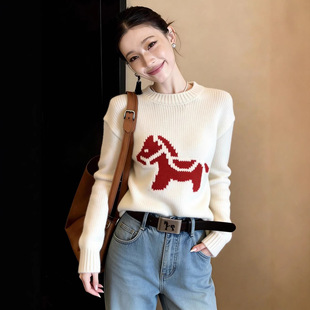 韩版休闲慵懒风杏色高领针织毛衣女宽松显瘦小马图案圆领上衣春季