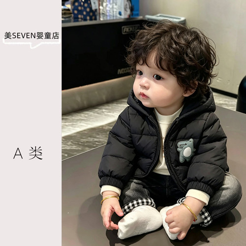 男童轻薄连帽白鸭绒秋冬羽绒服