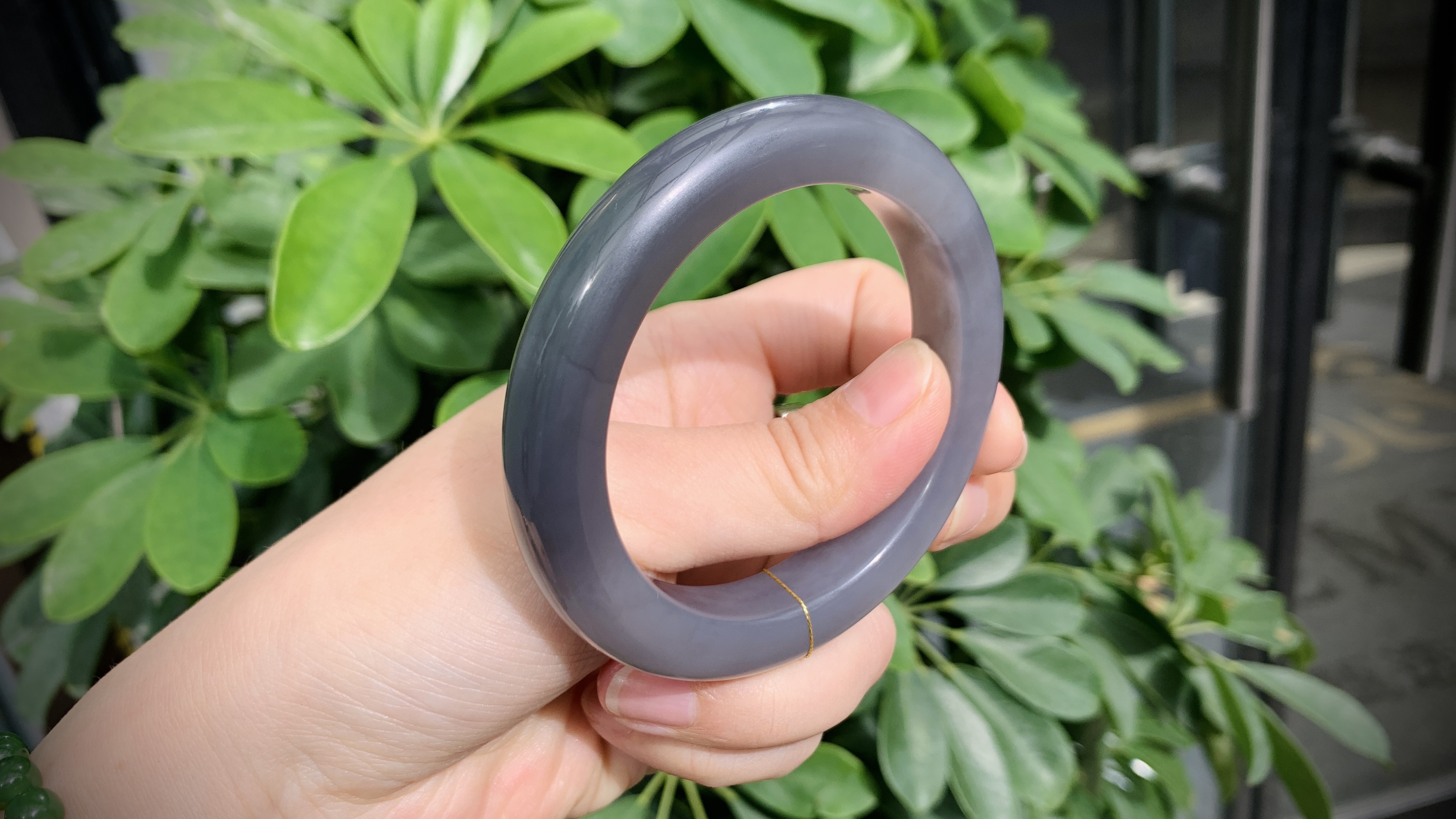 和田玉烟紫手镯 54口 玉质细腻干净 带翠色